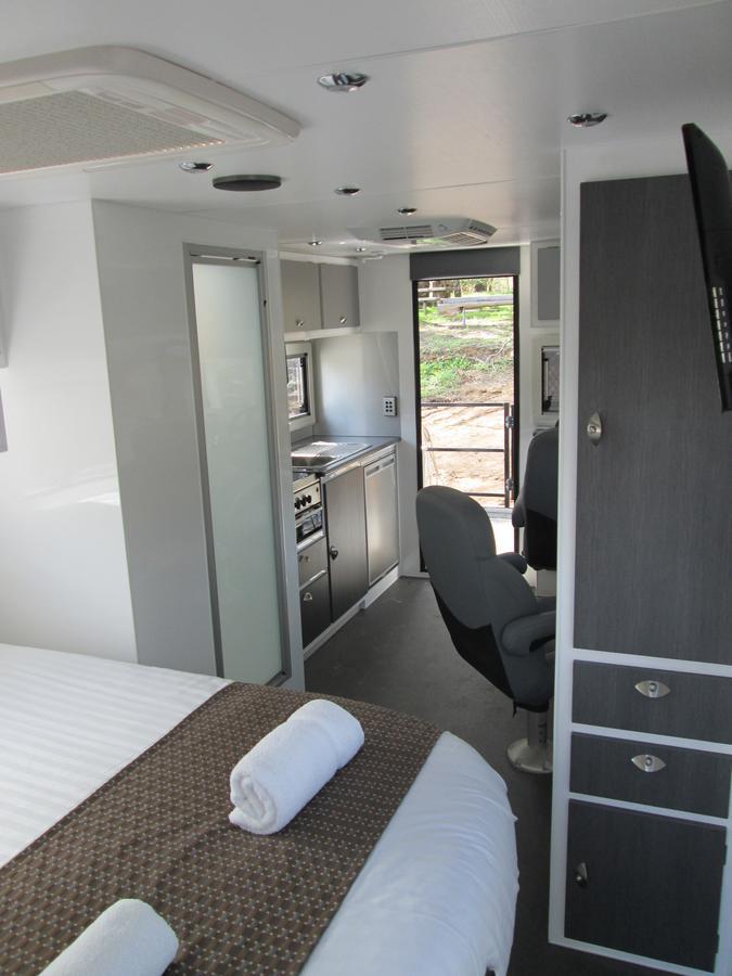 Moama On Murray Houseboats Экстерьер фото